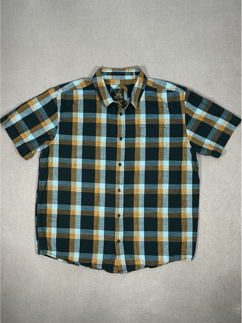 prAna Plaid Short Sleeve Button Up Shirt Mens XL Outdoor Hiking